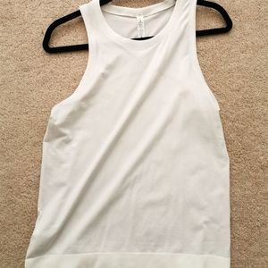 Lululemon swiftly relaxed tank top